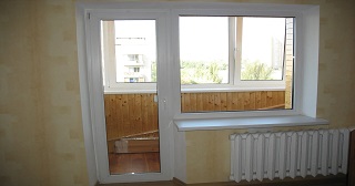 Ремонт балконной двери Луга, цена от 990 руб.